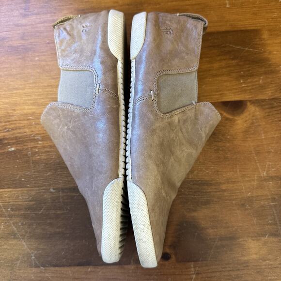 Frye Melanie Slip On Flats 8 M Bootie Shoe Leather Comfort Minimalist Neutral - Picture 5 of 10